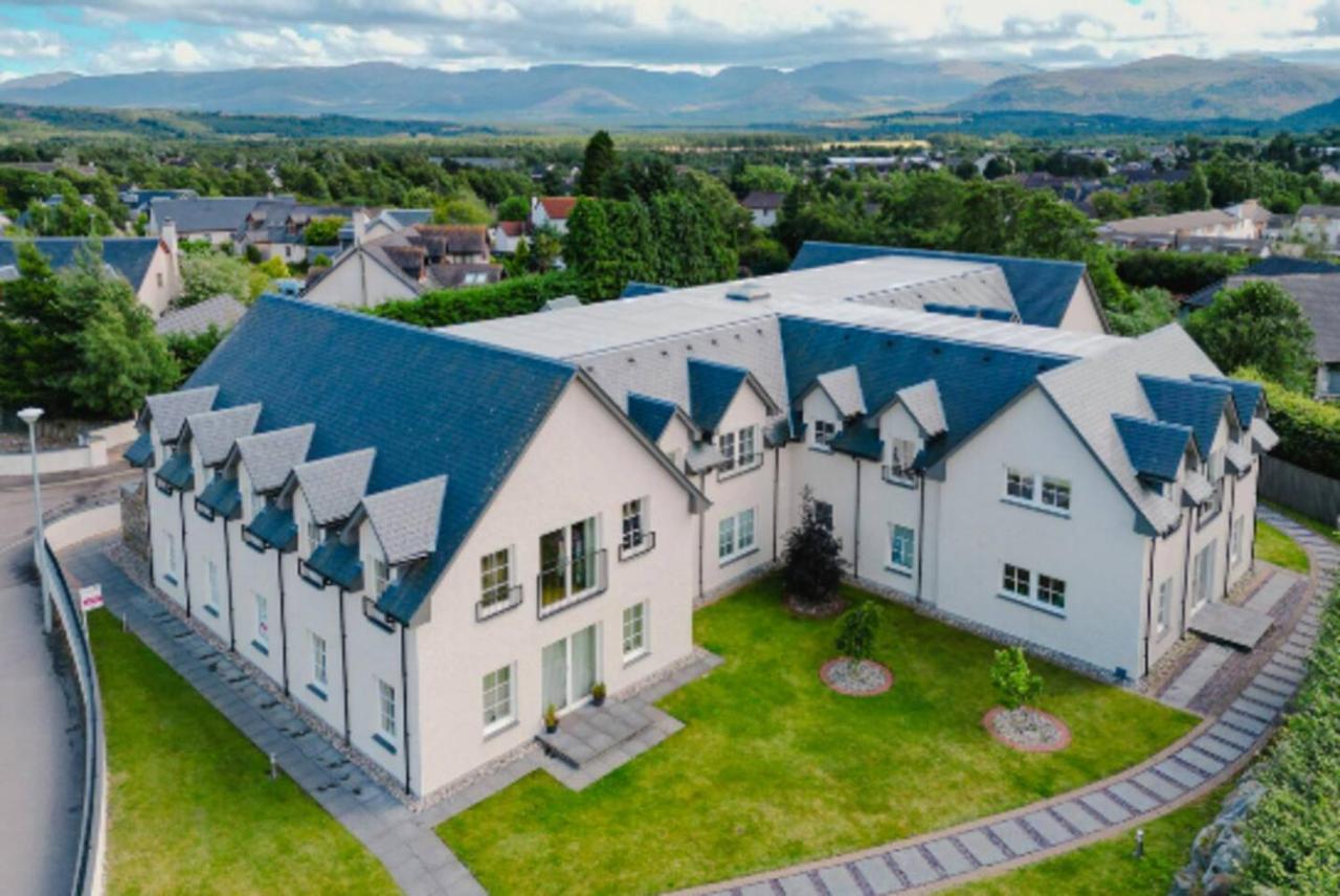 The Steadings, Aviemore Luxury 5 Star Rated 3 Bed With Home Cinema Garden And Parking Екстериор снимка